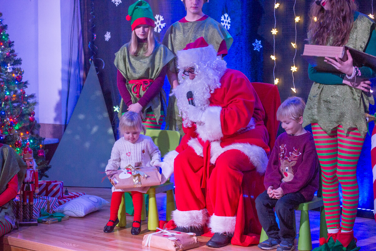 Spotkanie z Mikołajem w In-nYm Domu Kultury w Kochłowicach. / fot. Natalia Salwiczek