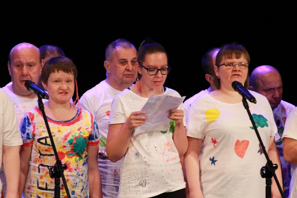 Stowarzyszenie Rodzin Osób Niepełnosprawnych "Nadzieja" świętuje w tym roku 25-lecie istnienia. Z tej okazji w Miejskim Centrum Kultury im. Henryka Bisty odbyła się uroczystość, podczas której oprócz życzeń i podziękowań, nie zabrakło też występów artystycznych podopiecznych stowarzyszenia.