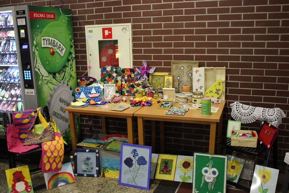 Stowarzyszenie Rodzin Osób Niepełnosprawnych "Nadzieja" świętuje w tym roku 25-lecie istnienia. Z tej okazji w Miejskim Centrum Kultury im. Henryka Bisty odbyła się uroczystość, podczas której oprócz życzeń i podziękowań, nie zabrakło też występów artystycznych podopiecznych stowarzyszenia.