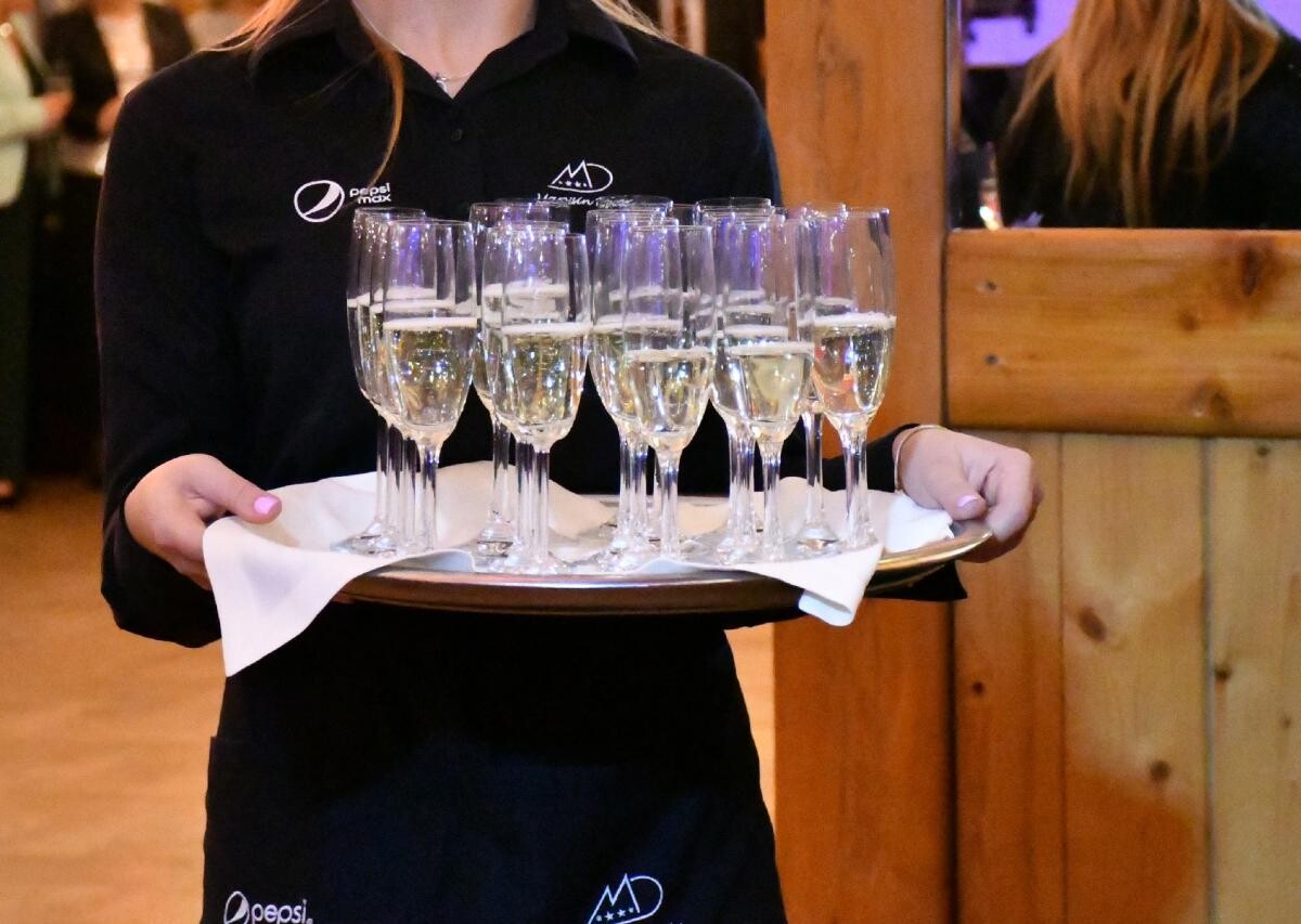 Wczorajsza studniówka uczniów Zespołu Szkół Nr 6 w Rudzie Śląskiej była wyjątkowym wydarzeniem, które na długo pozostanie w pamięci wszystkich jej uczestników / fot. Jacek Knapik