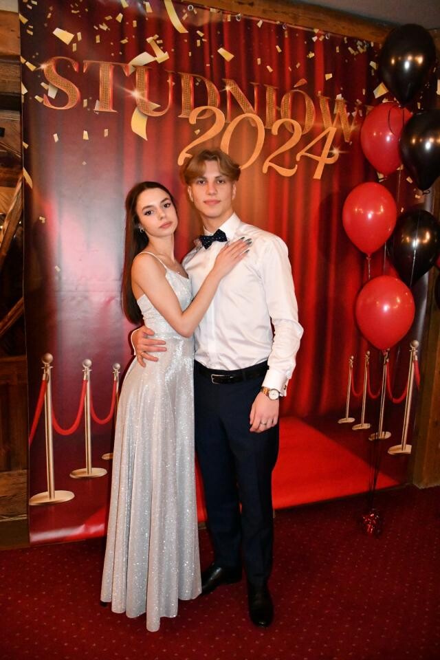 Wczorajsza studniówka uczniów Zespołu Szkół Nr 6 w Rudzie Śląskiej była wyjątkowym wydarzeniem, które na długo pozostanie w pamięci wszystkich jej uczestników / fot. Jacek Knapik