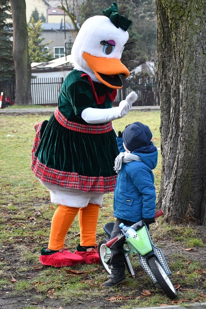 Spotkanie przy Kochłowickim Wigilijnym Stole, Wioska Mikołaja, alpaki i ubieranie choinki - za nami "Świąteczne Kochłowice". / fot. Jacek Knapik