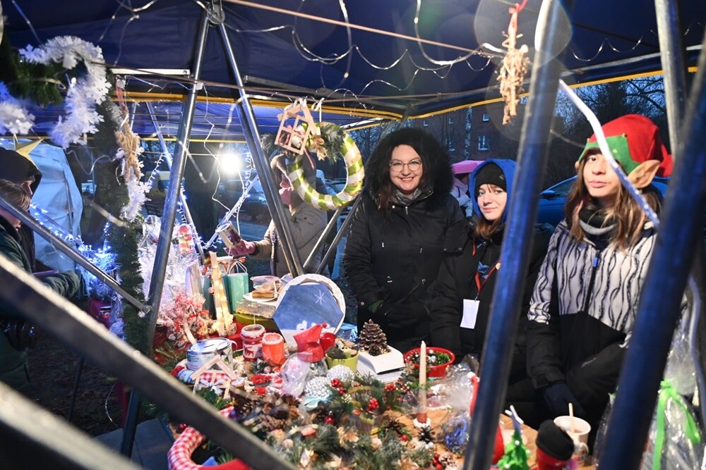 Podczas Świątecznych Kochłowic 3.0 odbył się kiermasz świąteczny! / fot. UM Ruda Śląska