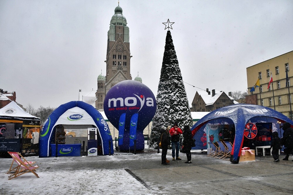 Wawel Truck i Świąteczny Konwój Radia Zet w Rudzie Śląskiej. / fot. Jacek Knapik