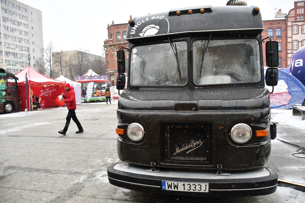 Wawel Truck i Świąteczny Konwój Radia Zet w Rudzie Śląskiej. / fot. Jacek Knapik