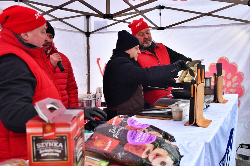 Wawel Truck i Świąteczny Konwój Radia Zet w Rudzie Śląskiej. / fot. Jacek Knapik