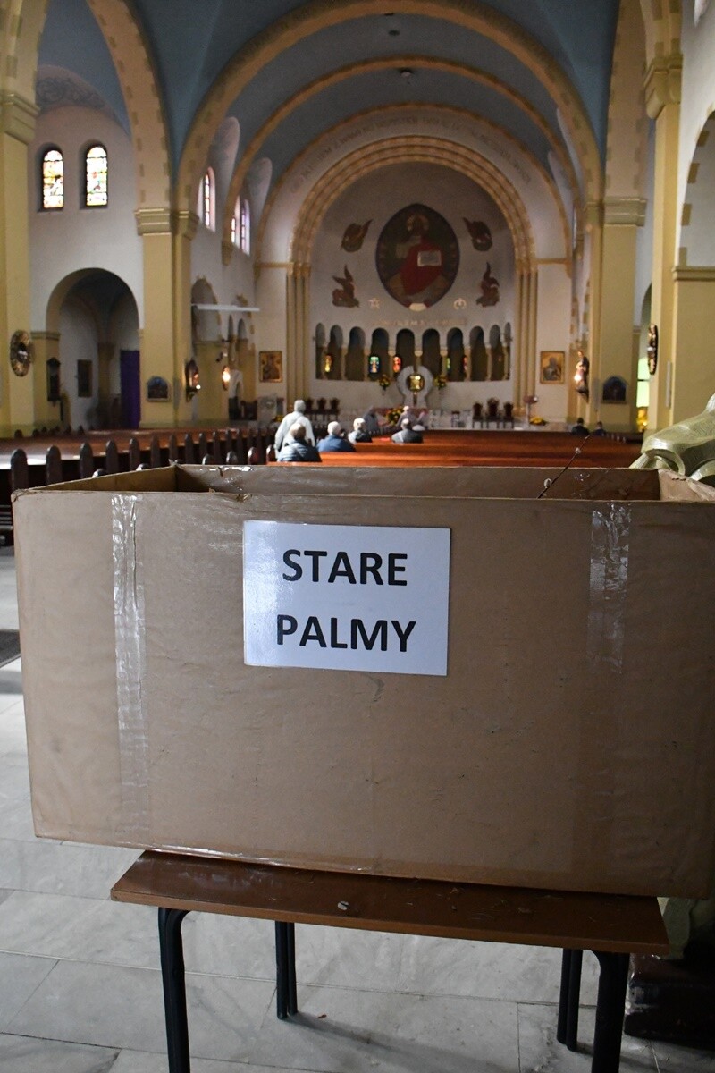 Rudzianie ze święconką odwiedzili kościoły. / fot. Jacek Knapik