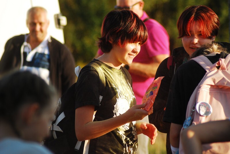 W niedzielę, 3 października, w Bykowinie zorganizowano jesienną odsłonę Święta Kolorów. Barwne wydarzenie niezmiennie przyciąga rzesze ludzi, którzy lubią się bawić, obsypując barwnym proszkiem przy dźwiękach muzyki. Tak było i  tym razem. Zobaczcie zdjęcia!