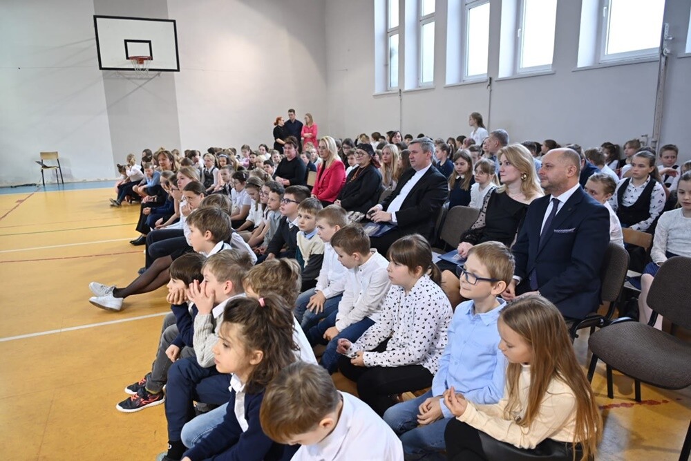 Szkoła Podstawowa nr 18 wspominała w ubiegłym tygodniu swojego patrona ks. Konstantego Damrota. / fot. UM Ruda Śląska