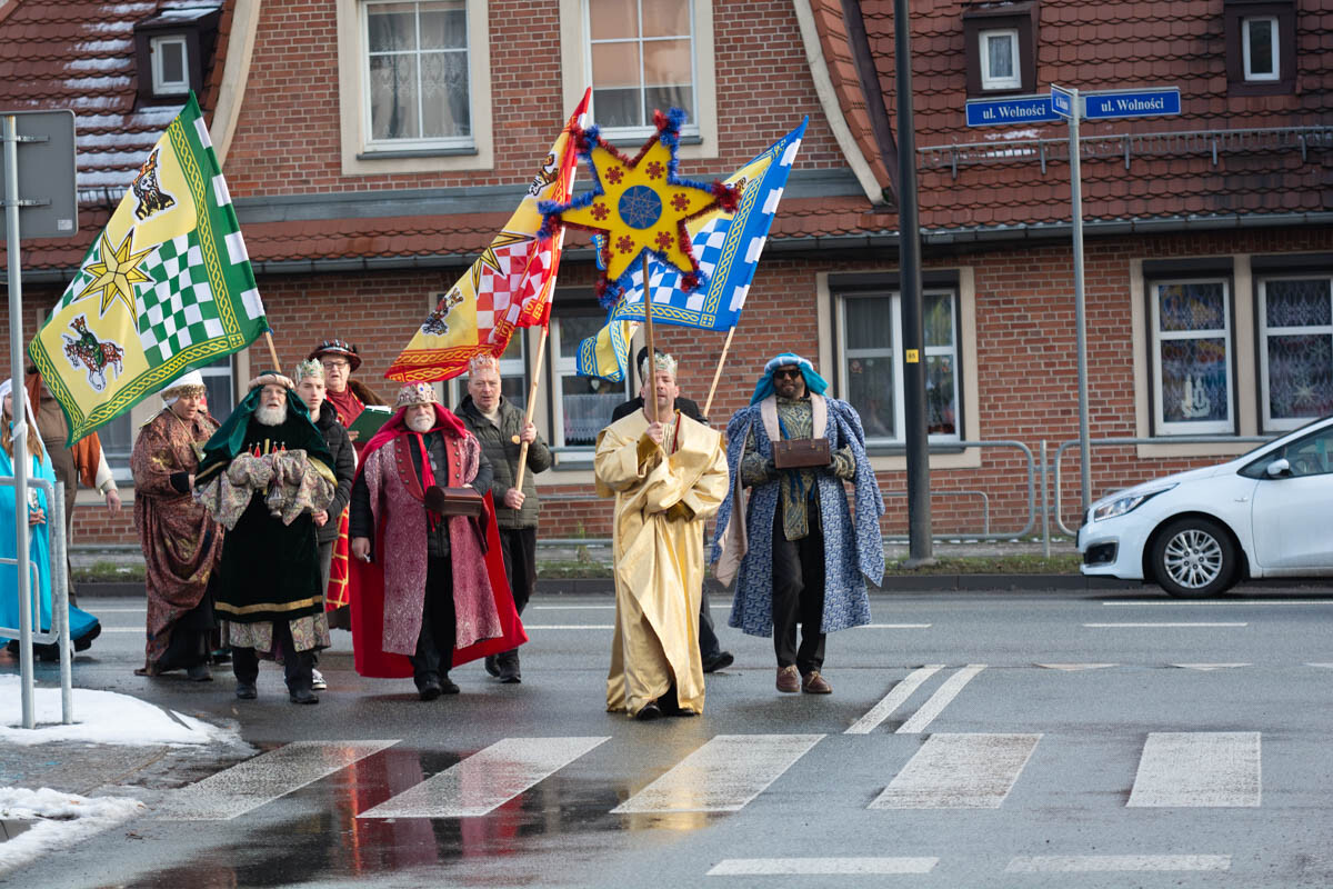 Orszak Trzech Króli przeszedł ulicami Rudy! / fot. Marek Faber