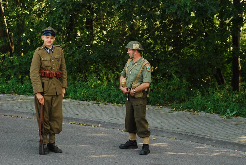 W sobotnie popołudnie, 31 sierpnia, przy schronie bojowym nr 33 w Rudzie Śląskiej Muzeum Miejskie im. Maksymiliana Chroboka przy współpracy ze Stowarzyszeniem Pro Fortalicium zorganizowało imprezę „Szańce Pamięci 1939-1945”. W ten sposób upamiętniono 80. rocznicę wybuchu II wojny światowej. W programie wydarzenia było m.in. zwiedzanie schronu bojowego, koncert, wystawa, a także nabożeństwo ekumeniczne.