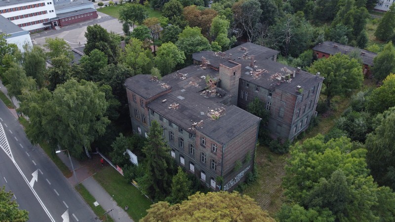 Szpital w Wirku: Dawniej rudzka lecznica, dziś ruina. Budynek szpitala w Rudzie Śląskiej- Wirku usytuowany przy ulicy 1 Maja 279 od lat jest nieużywany i niszczeje. Zobaczcie zdjęcia!