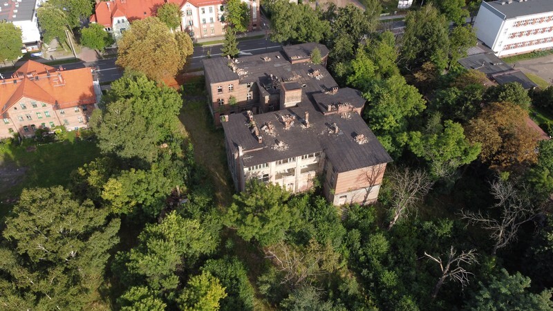 Szpital w Wirku: Dawniej rudzka lecznica, dziś ruina. Budynek szpitala w Rudzie Śląskiej- Wirku usytuowany przy ulicy 1 Maja 279 od lat jest nieużywany i niszczeje. Zobaczcie zdjęcia!