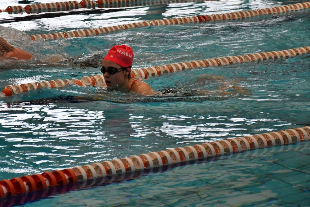 Sztafeta pływacka WOŚP. / fot. Jacek Knapik