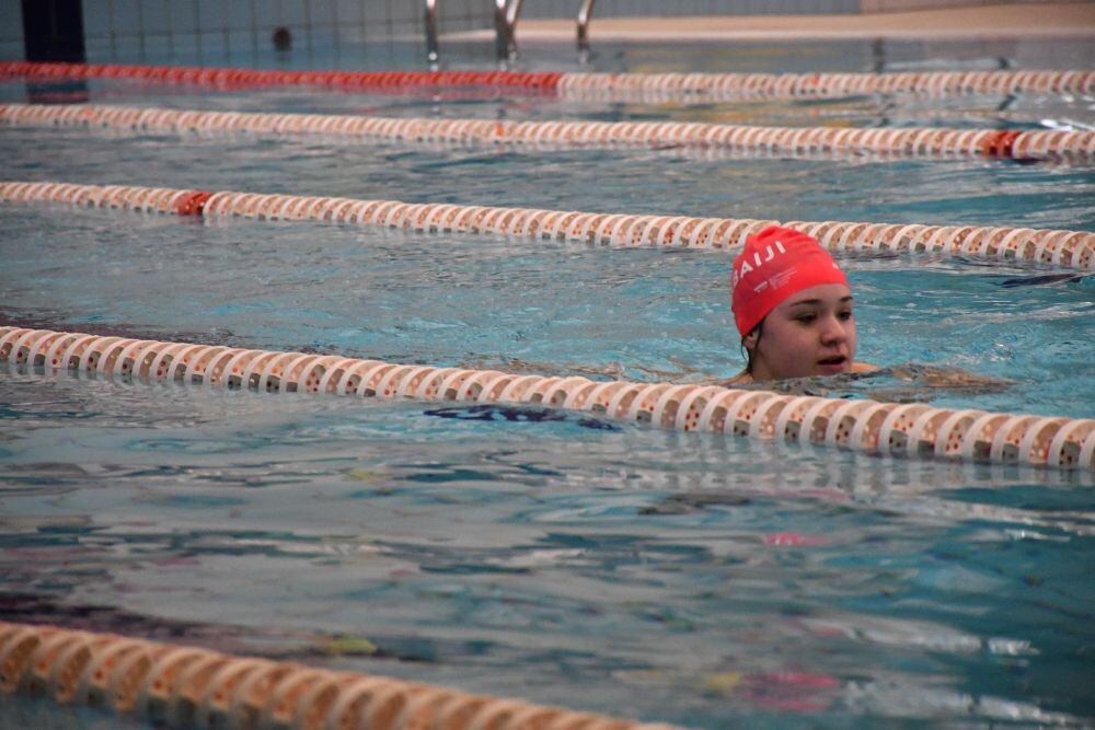 Sztafeta pływacka WOŚP. / fot. Jacek Knapik