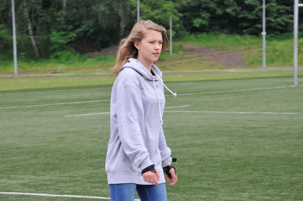 Realizując program imprez szkolnych związanych ze 100-leciem Odzyskania Niepodległości uczniowie i nauczyciele SP 40 w Goduli zorganizowali, na Burloch Arenie, w środę imprezę pod nazwą "Sztafeta z biało-czerwoną". 72 uczniów miało za zadanie przejechać na rolkach 100 okrążeń na 100 lecie Niepodległości.