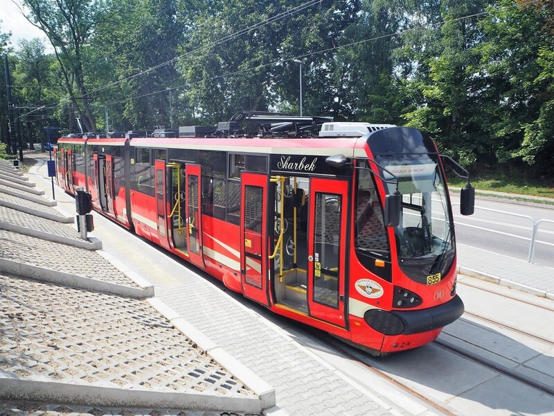 Modernizacja torowiska tramwajowego w Rudzie Sląskiej-Goduli zakończona, a tramwaj wraca na tory! Jak zapowiada spółka Tramwaje Śląskie, od 1 września w Goduli będzie kursowała linia T-39.