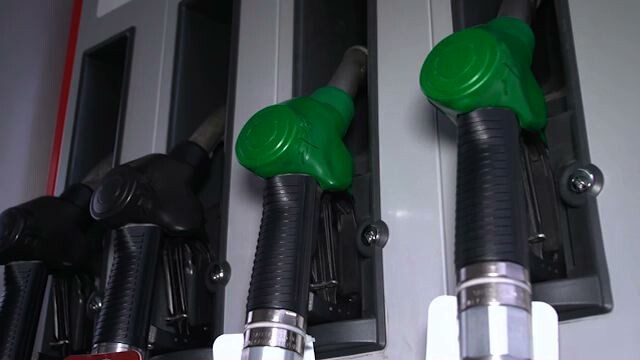 Tarcza antyinflacyjna od jutra w Polsce. Mniej zapłacimy za paliwo, żywność i gaz