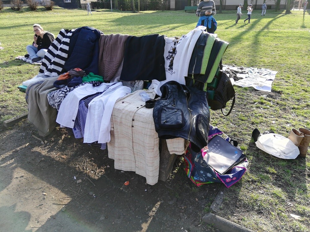 Do Kochłowic wróciły Targi Garażowe! W ostatni weekend odbyło się pierwsze spotkanie z cyklu.Organizatorem wyprzedaży jest lokalne stowarzyszenie „Lepsze Kochłowice. Lepsza Ruda Śląska.”