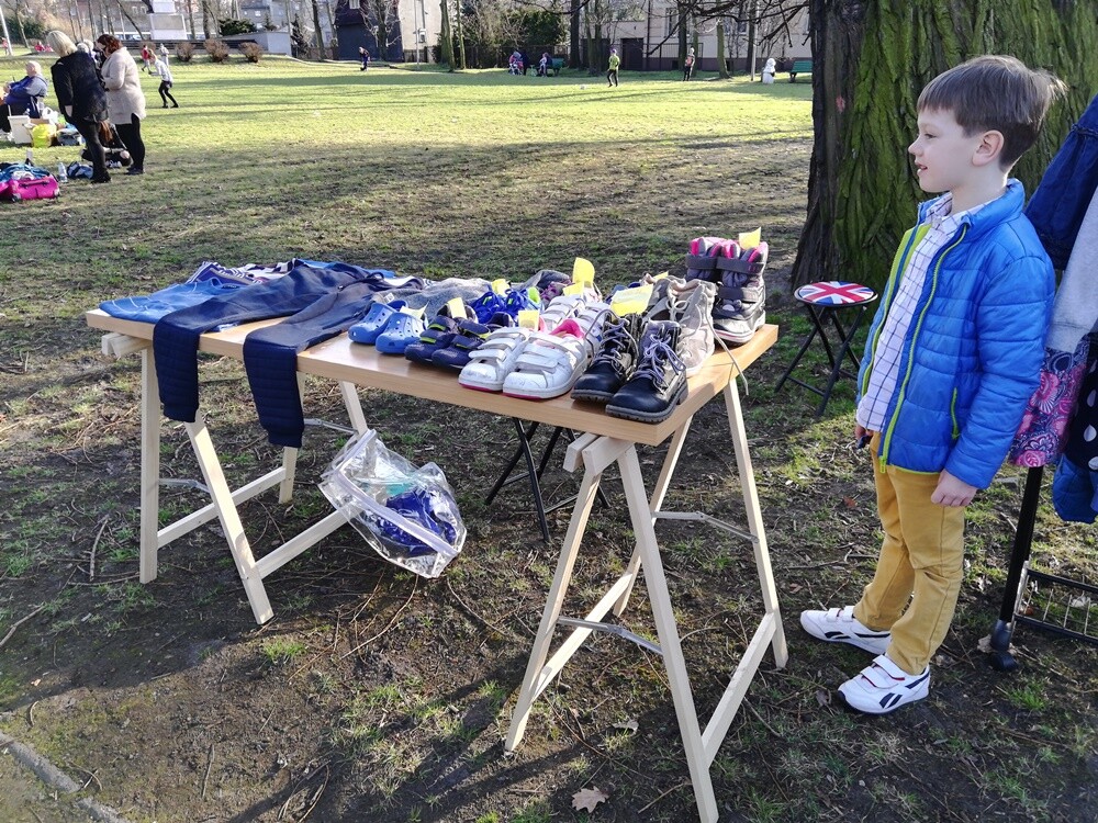 Do Kochłowic wróciły Targi Garażowe! W ostatni weekend odbyło się pierwsze spotkanie z cyklu.Organizatorem wyprzedaży jest lokalne stowarzyszenie „Lepsze Kochłowice. Lepsza Ruda Śląska.”