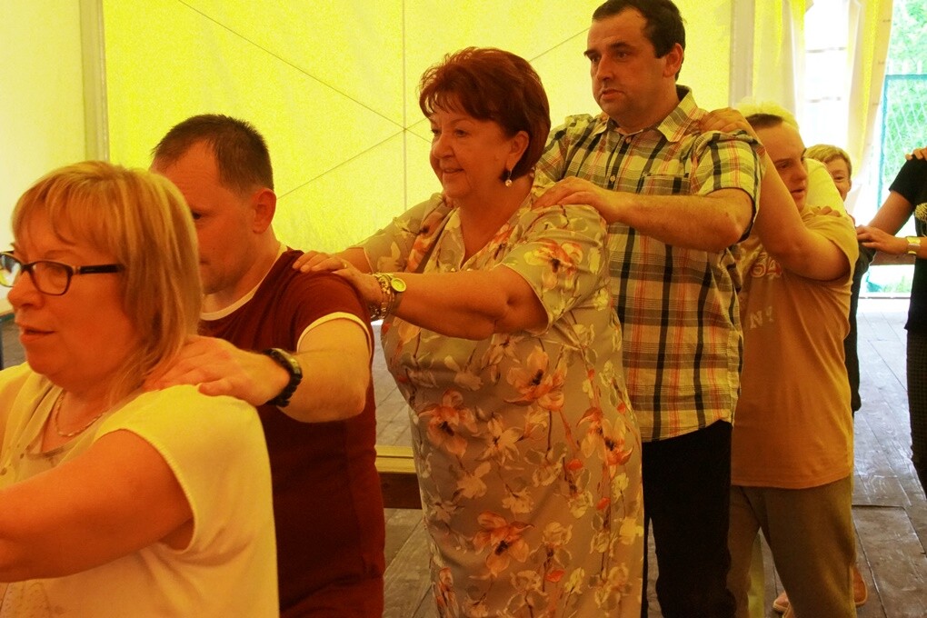 Taniec, muzyka i mnóstwo dobrej zabawy! Tak było na "Pikniku Integracyjnym” Rudzkiego Zakładu Aktywności Zawodowej, który odbył się na stadionie "Grunwald” w Halembie. Impreza zorganizowana została w ramach Tygodnia Godności Osób Niepełnosprawnych.