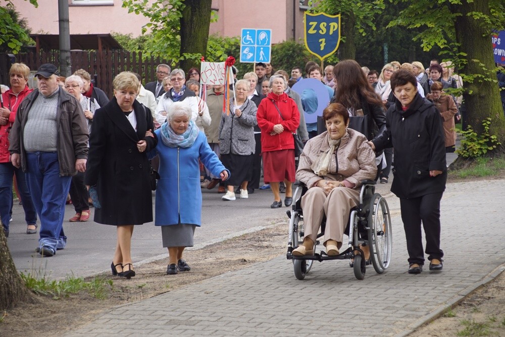 Dzisiaj klucze do Rudy Śląskiej znalazły się w posiadaniu osób niepełnosprawnych. Już po raz szesnasty w naszym mieście uroczyście zainaugurowano w ten sposób Tydzień Godności Osób Niepełnosprawnych.