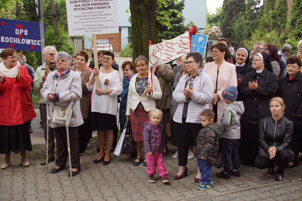 Dzisiaj klucze do Rudy Śląskiej znalazły się w posiadaniu osób niepełnosprawnych. Już po raz szesnasty w naszym mieście uroczyście zainaugurowano w ten sposób Tydzień Godności Osób Niepełnosprawnych.
