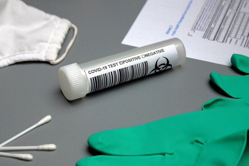 To proste. Wystarczy podjechać samochodem, by zrobić test na obecność koronawirusa