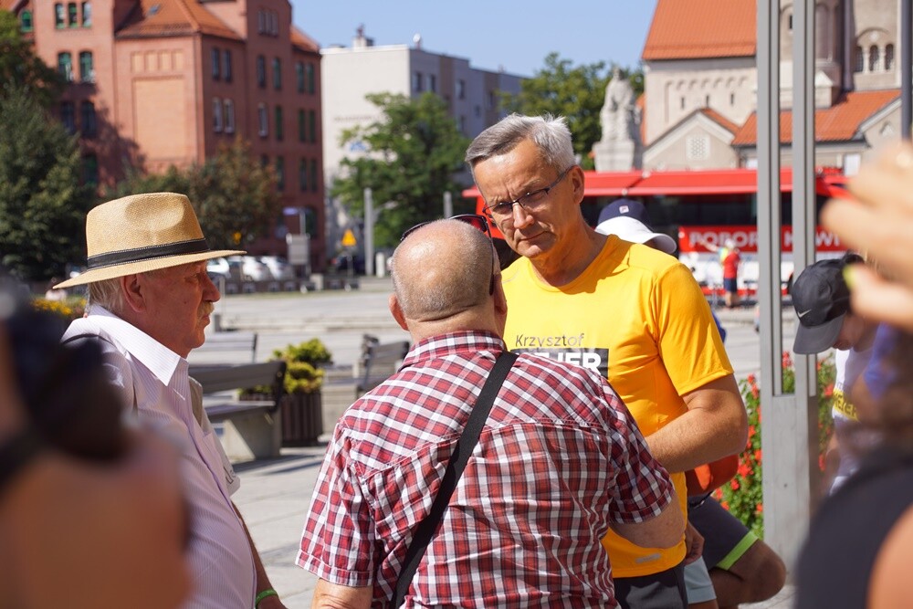 Kandydat na prezydenta miasta Rudy Śląskiej - Krzysztof Mejer ogłosił kolejny etap swojej kampanii wyborczej. W ramach akcji "Tour de Ruda Śląska" kandydat odwiedzi wszystkie dzielnice naszego miasta.