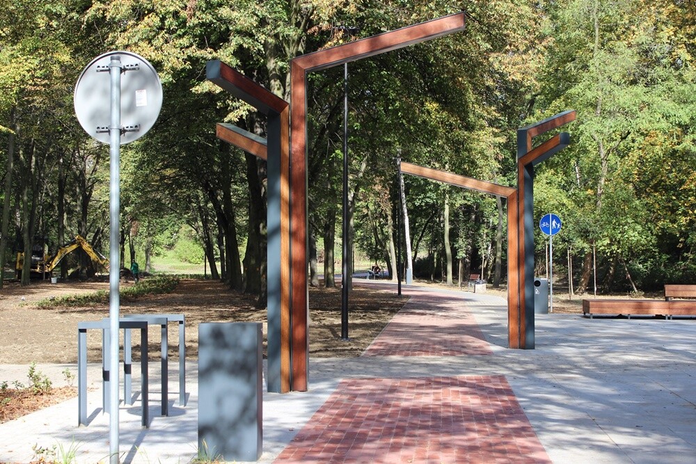 Dwa kolejne odcinki Traktu Rudzkiego gotowe! To przestrzeń w rejonie ul. Tuwima oraz teren pomiędzy ul. Nowary i ul. Katowicką w Wirku. 