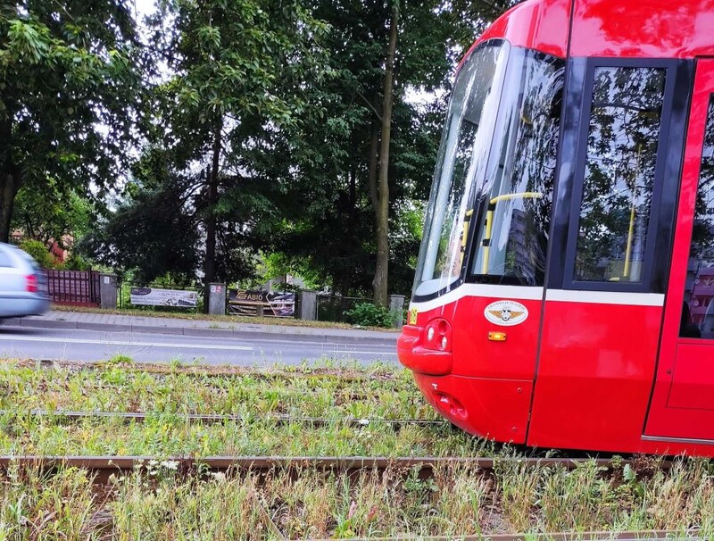 Tramwaj linii nr 9 zjechał z torów!