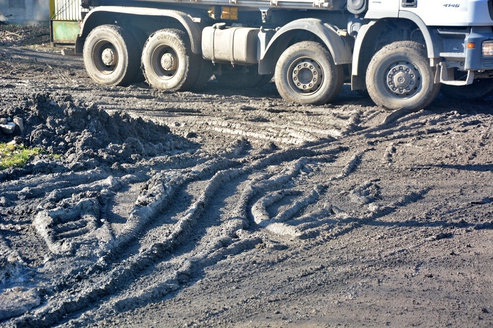Dzięki sprzyjającym warunkom pogodowym prace przy budowie pierwszego odcinka trasy N-S na północ od DTŚ. / fot. Jacek Knapik