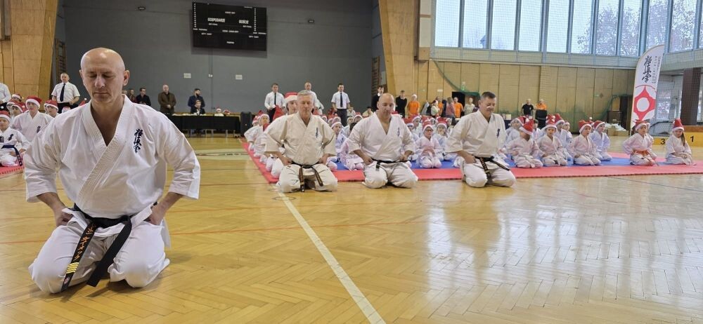 Rywalizacja i dobra zabawa – za nami Turniej Mikołajkowy Karate!/fot. FB Anna Krzysteczko, Rudzki Klub Kyokushin Karate