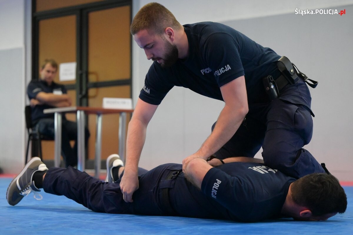 Zakończyły się wojewódzkie eliminacje do Ogólnopolskich Zawodów Policjantów Prewencji Turniej Par Patrolowych "Patrol Roku 2024" / fot. KMP Ruda Śląska