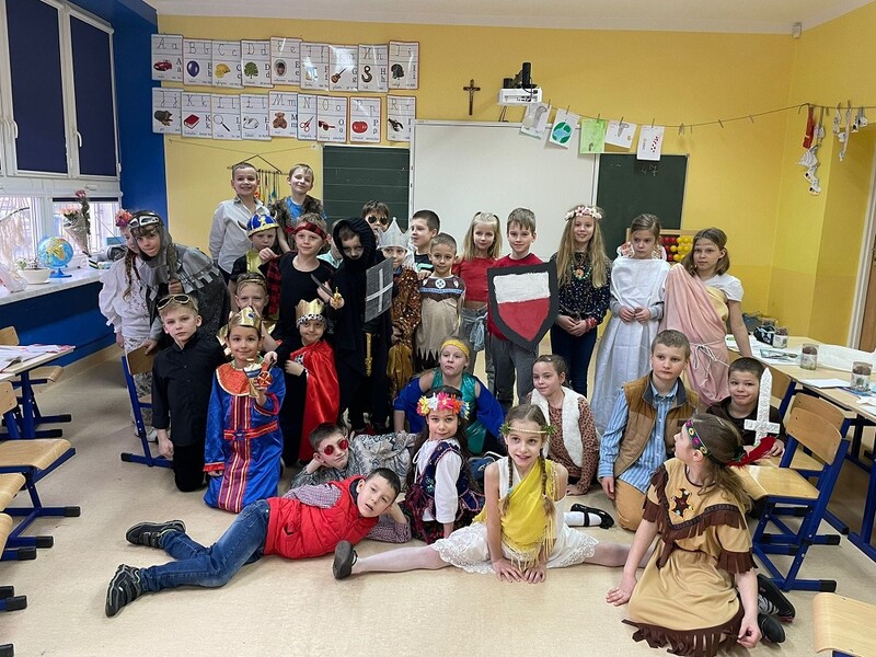 "Tutaj połączysz naukę ze sportową pasją..."