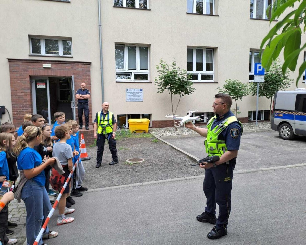11 czerwca w siedzibie Straży Miejskiej odbyło się spotkanie z uczniami Szkoły Podstawowej nr 4 im. Józefa Lompy / fot. UM Ruda Śląska
