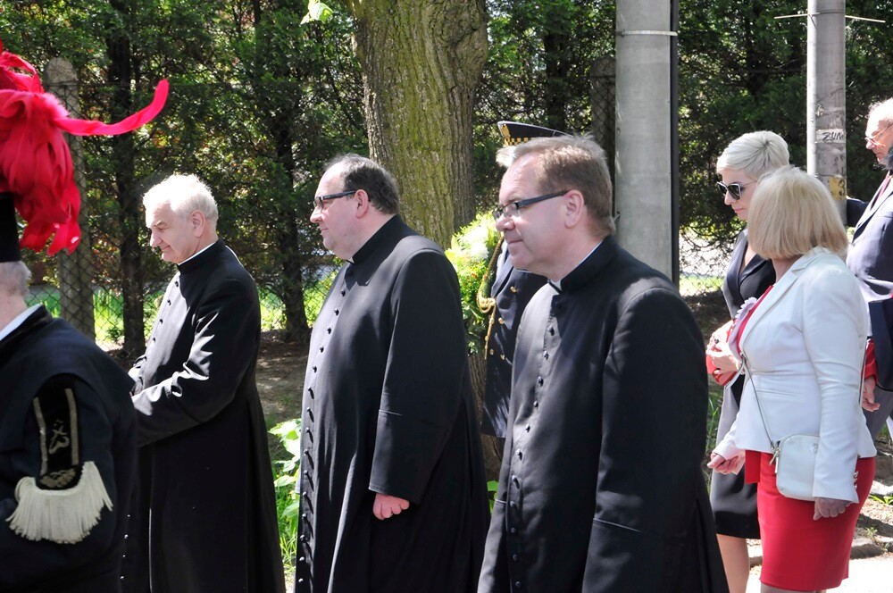 Z okazji rocznicy uchwalenia Konstytucji 3 Maja Rzeczypospolitej Obojga Narodów w parafii pw. Trójcy Przenajświętszej w Kochłowicach odprawiono uroczystą Mszę Świętą w intencji Ojczyzny i Mieszkańców Miasta.