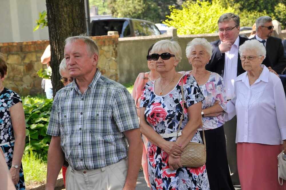 Z okazji rocznicy uchwalenia Konstytucji 3 Maja Rzeczypospolitej Obojga Narodów w parafii pw. Trójcy Przenajświętszej w Kochłowicach odprawiono uroczystą Mszę Świętą w intencji Ojczyzny i Mieszkańców Miasta.