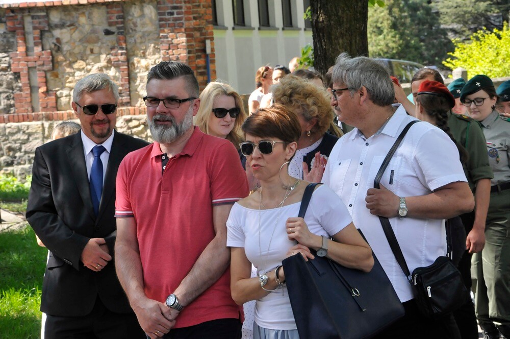 Z okazji rocznicy uchwalenia Konstytucji 3 Maja Rzeczypospolitej Obojga Narodów w parafii pw. Trójcy Przenajświętszej w Kochłowicach odprawiono uroczystą Mszę Świętą w intencji Ojczyzny i Mieszkańców Miasta.