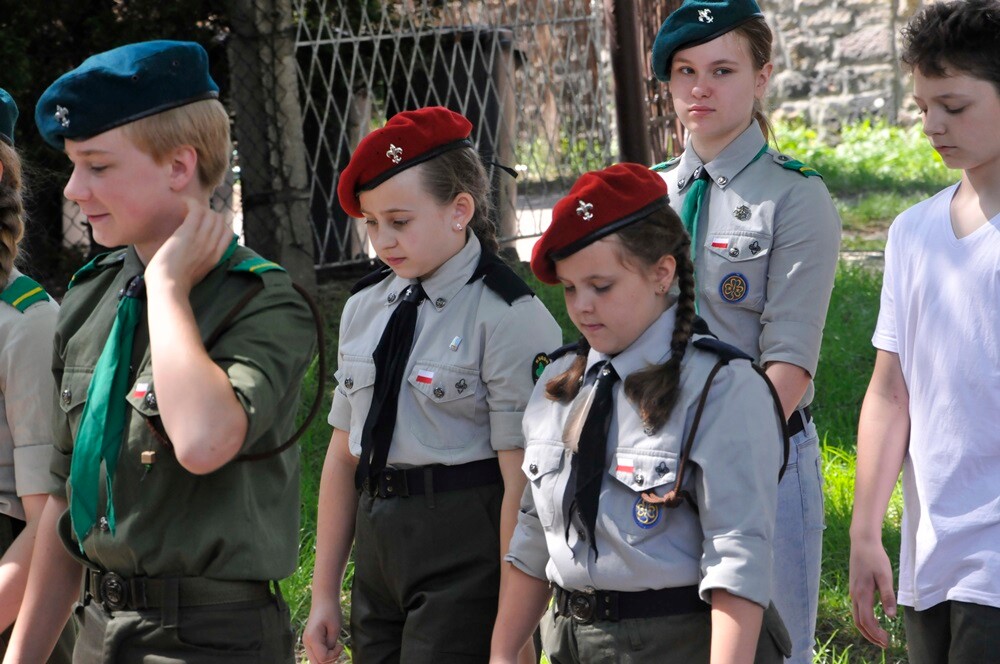 Z okazji rocznicy uchwalenia Konstytucji 3 Maja Rzeczypospolitej Obojga Narodów w parafii pw. Trójcy Przenajświętszej w Kochłowicach odprawiono uroczystą Mszę Świętą w intencji Ojczyzny i Mieszkańców Miasta.