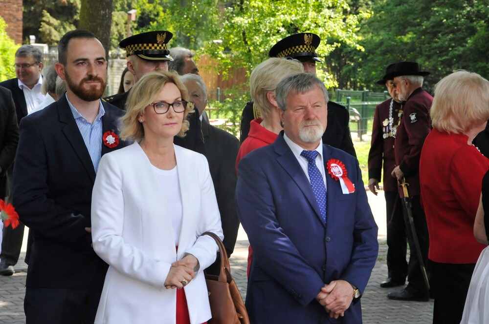 Z okazji rocznicy uchwalenia Konstytucji 3 Maja Rzeczypospolitej Obojga Narodów w parafii pw. Trójcy Przenajświętszej w Kochłowicach odprawiono uroczystą Mszę Świętą w intencji Ojczyzny i Mieszkańców Miasta.