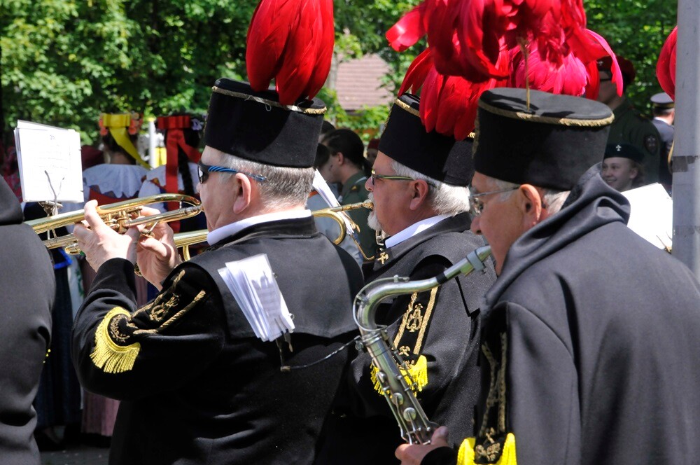 Z okazji rocznicy uchwalenia Konstytucji 3 Maja Rzeczypospolitej Obojga Narodów w parafii pw. Trójcy Przenajświętszej w Kochłowicach odprawiono uroczystą Mszę Świętą w intencji Ojczyzny i Mieszkańców Miasta.