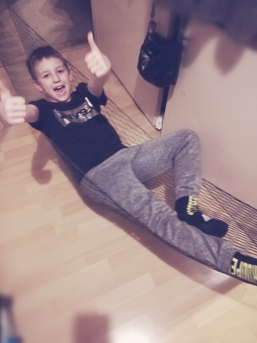 Nie ma ogródka? Daleko do lasu? To żaden problem, my nie tracimy czasu! Każdy pomysł na złota wagę, kto by teraz zachował powagę? Śmiech to zdrowie, każdy to powie. Nawet najlepsi kardiologowie! Tymoteusz
dzielnica: Halemba 