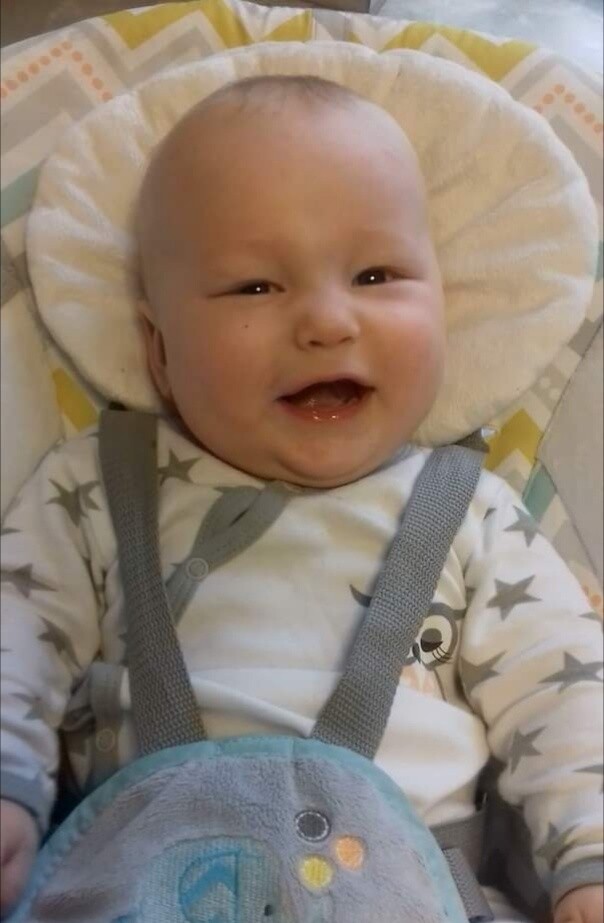 Piotruś :) 
dzielnica: Halemba 