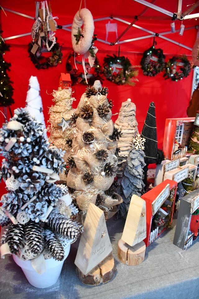 V Jarmark Bożonarodzeniowy przy kościele pw. Matki Bożej Różańcowej / fot. Jacek D. Knapik