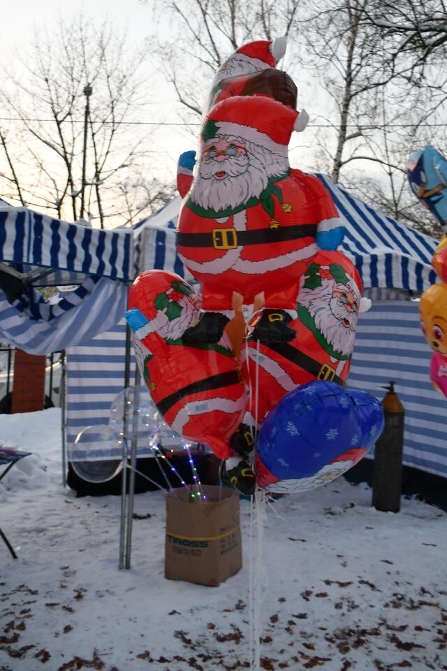 V Jarmark Bożonarodzeniowy przy kościele pw. Matki Bożej Różańcowej / fot. Jacek D. Knapik