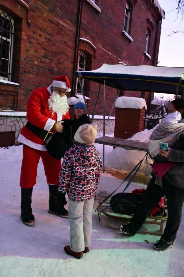 V Jarmark Bożonarodzeniowy przy kościele pw. Matki Bożej Różańcowej / fot. Jacek D. Knapik