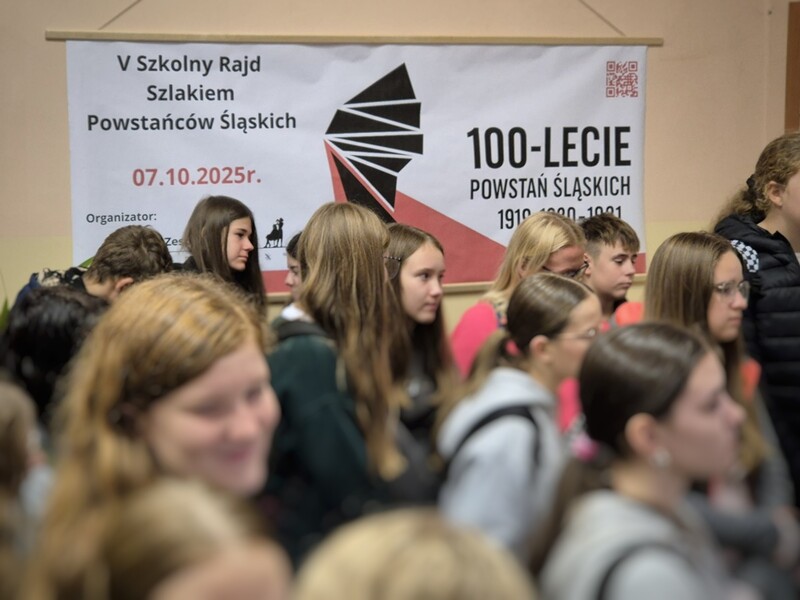 V Szkolny Rajd Szlakiem Powstańców Śląskich w Rudzie Śląskiej