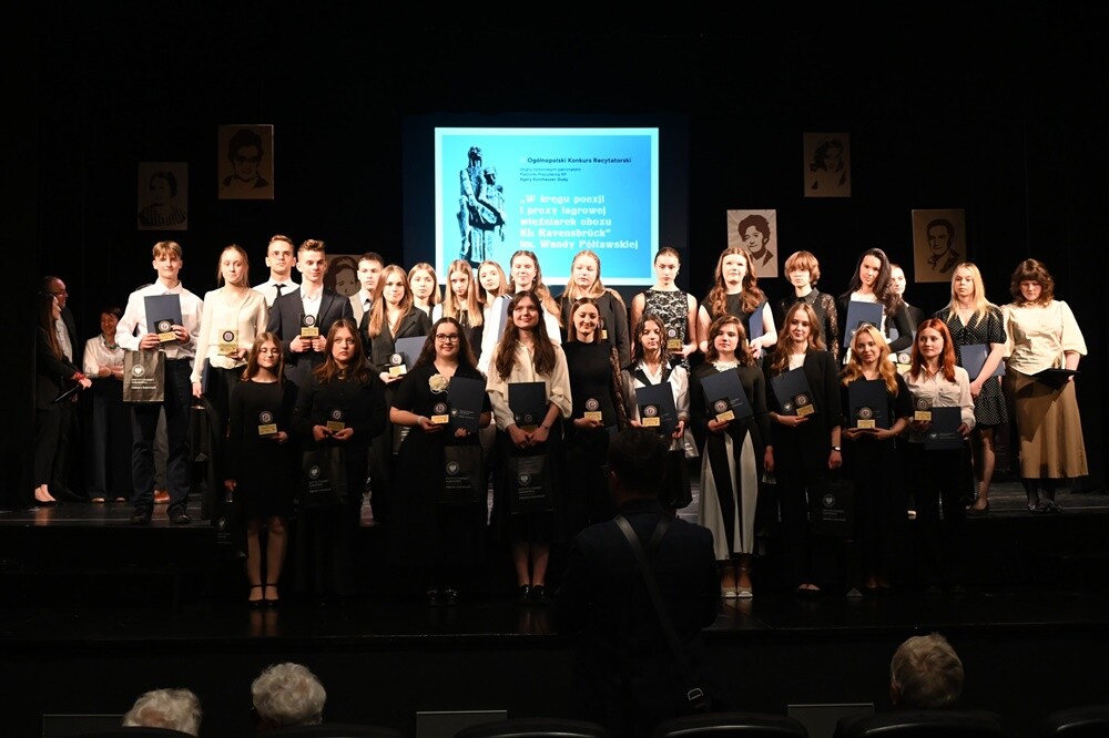 Ogólnopolski konkurs recytatorski „W kręgu poezji i prozy lagrowej więźniarek KL Ravensbruck im. Wandy Półtawskiej” – XI edycja. / fot. UM Ruda Śląska