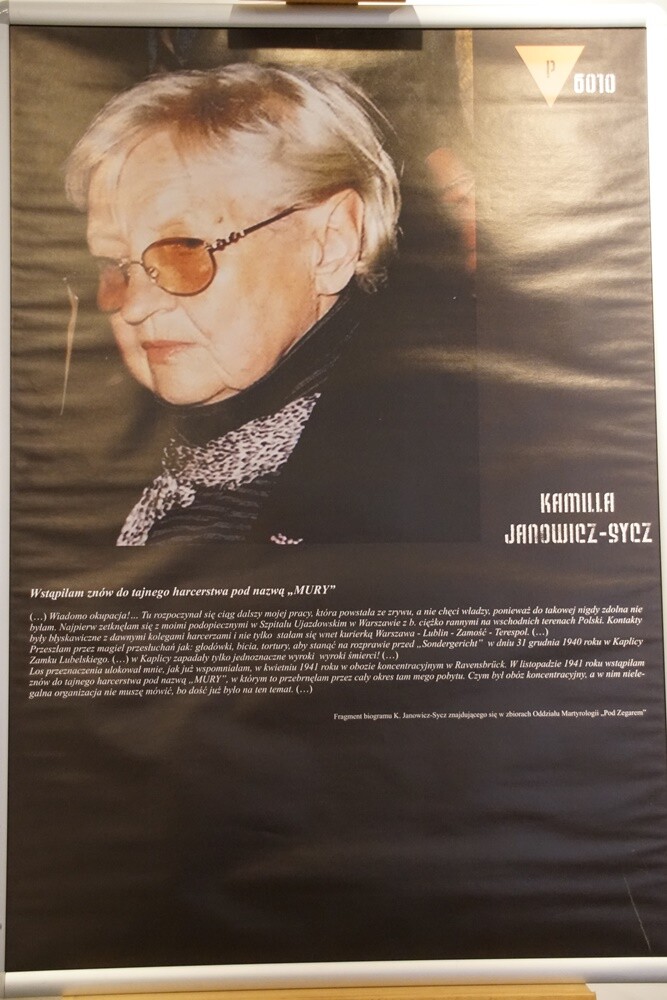 W Miejskim Centrum Kultury odbyła się czwarta edycja Ogólnopolskiego Konkursu Recytatorskiego "W kręgu poezji i prozy lagrowej więźniarek KL Ravensbr�źck". Gośćmi honorowymi wydarzenia są byłe więźniarki obozu.